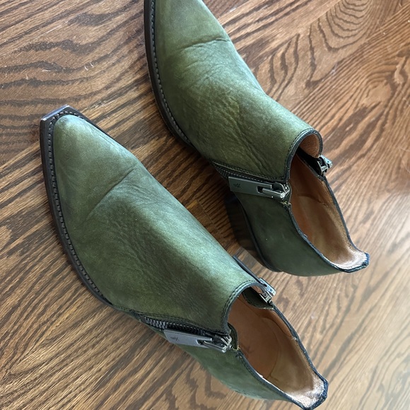 FRYE SACHA MOTO SHOOTIE RARE COLOR - Picture 4 of 6